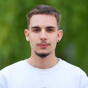 ETŠ, Erik Tuksar, 4.ur