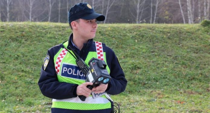 Policija