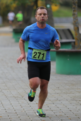3 8m