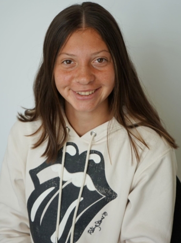 Antonia-Ruzic-fotografija-na-kraju-srednje-skole (1)