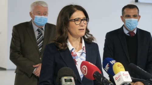 Bivsi-predsjednik-RH-Mesic-posjetio-tvrtku-Cateks-Metalsku-jezgru-i-Riznicu-Medimurja-11