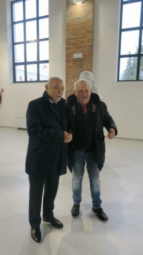 Bivsi-predsjednik-RH-Mesic-posjetio-tvrtku-Cateks-Metalsku-jezgru-i-Riznicu-Medimurja-18-e1639062142376