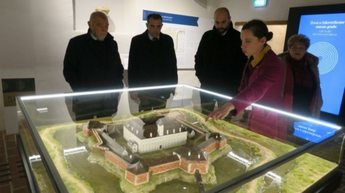 Bivsi-predsjednik-RH-Mesic-posjetio-tvrtku-Cateks-Metalsku-jezgru-i-Riznicu-Medimurja-19