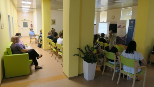 Edukacija-u-sklopu-projekta-Pruzi-ruku-5