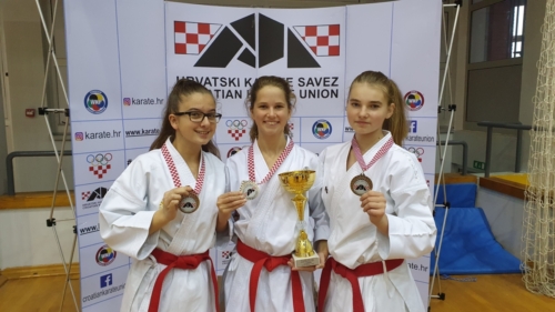 Erika-Ena-i-Lara-viceprvakinje-Hrvatske
