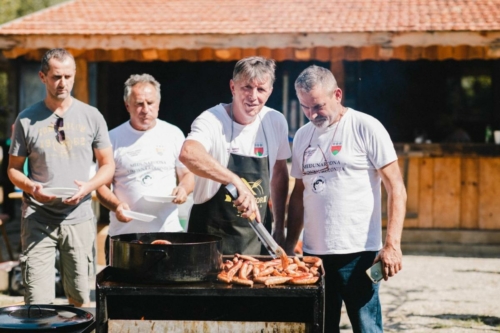 Odrzana-medunarodna-humanitarna-likovna-kolonija-u-Goricanu-2dc9