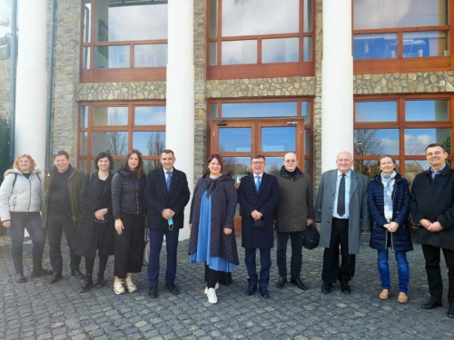 S-ciljem-sto-kvalitetnije-revitalizacije-dvorca-Festetic-u-Pribislavcu-Medimurska-zupanija-uspostavila-suradnju-s-madarskim-muzejem-Helikos-koji-godisnje-ostvari-250-000-posjeta-11