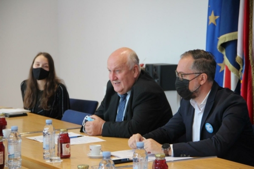 U-zgradi-Medimurske-zupanije-otvoren-novouredeni-Europe-Direct-Informacijski-centar-Cakovec-1