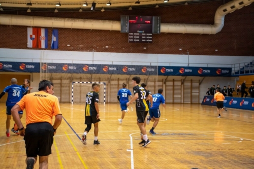 Zapoceo-rukometni-tunir-Pozoj-5