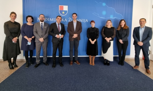 Zupan-Posavec-sa-suradnicima-i-direktorom-tvrtke-Framos-Technologies-Damirom-Dolarom